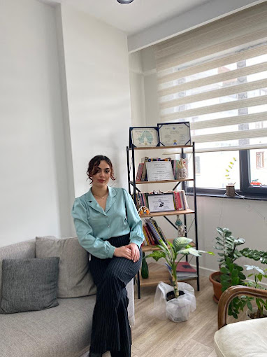 Meryemgül Şeker : Eskişehir Psikolog 