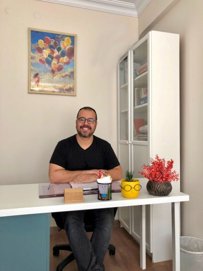 Özgür Özgey